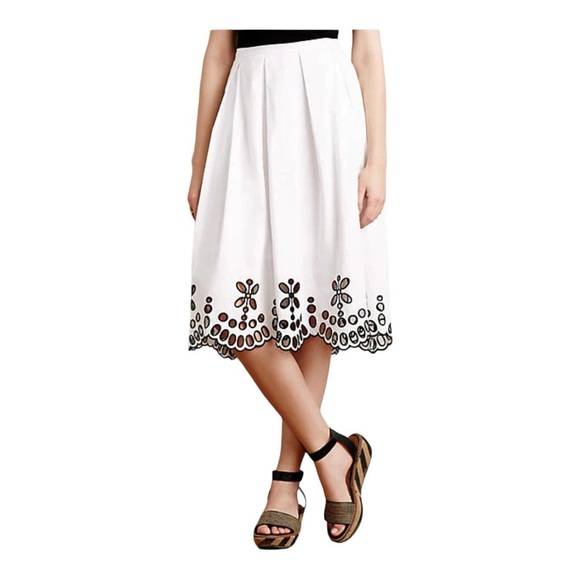 New Anthropologie  "Poplin Eyelet Skirt" by Moulinette Soeurs, Size 0 - Picture 3 of 6